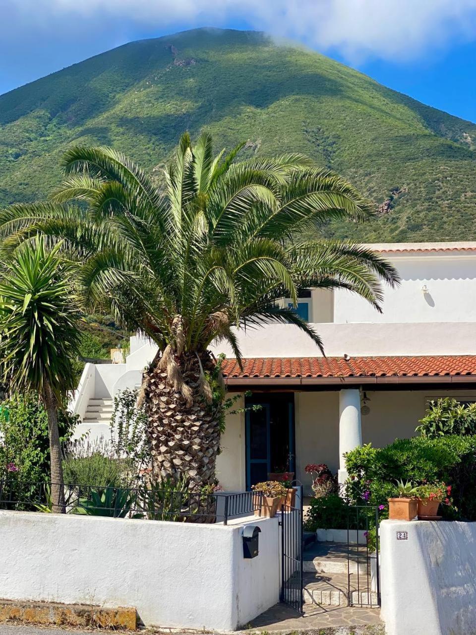 Casa Zagami Holiday home *